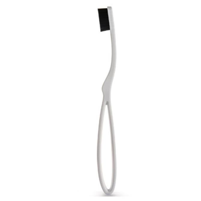 INTERMED Professional Ergonomic Toothbrush Άσπρο Με 5.640 Ίνες 1 τεμάχιο