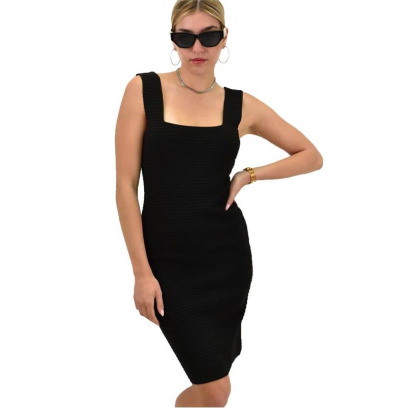 Γυναικείο εφαρμοστό φόρεμα σε ανάγλυφο σχέδιο Μαύρο 16034